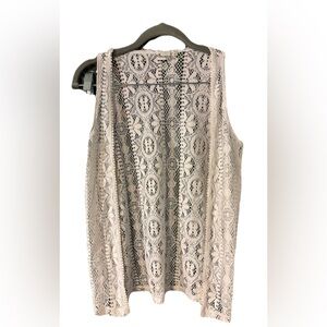 Mudd off white sleeveless crochet open-front vest size 12
